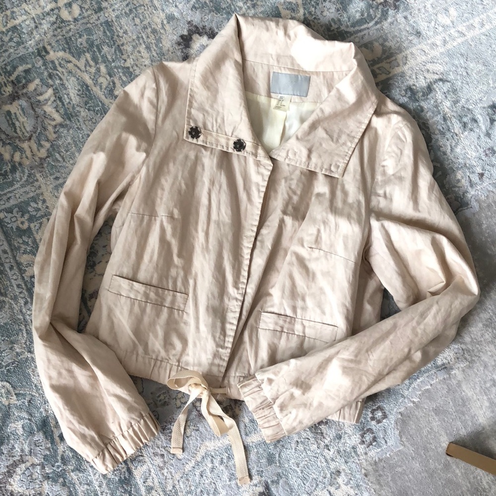 Women’s Cropped light weight jacket
